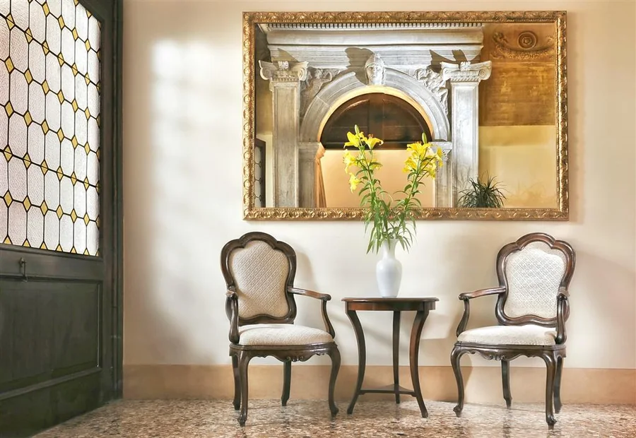 Suite — the welcome in the room